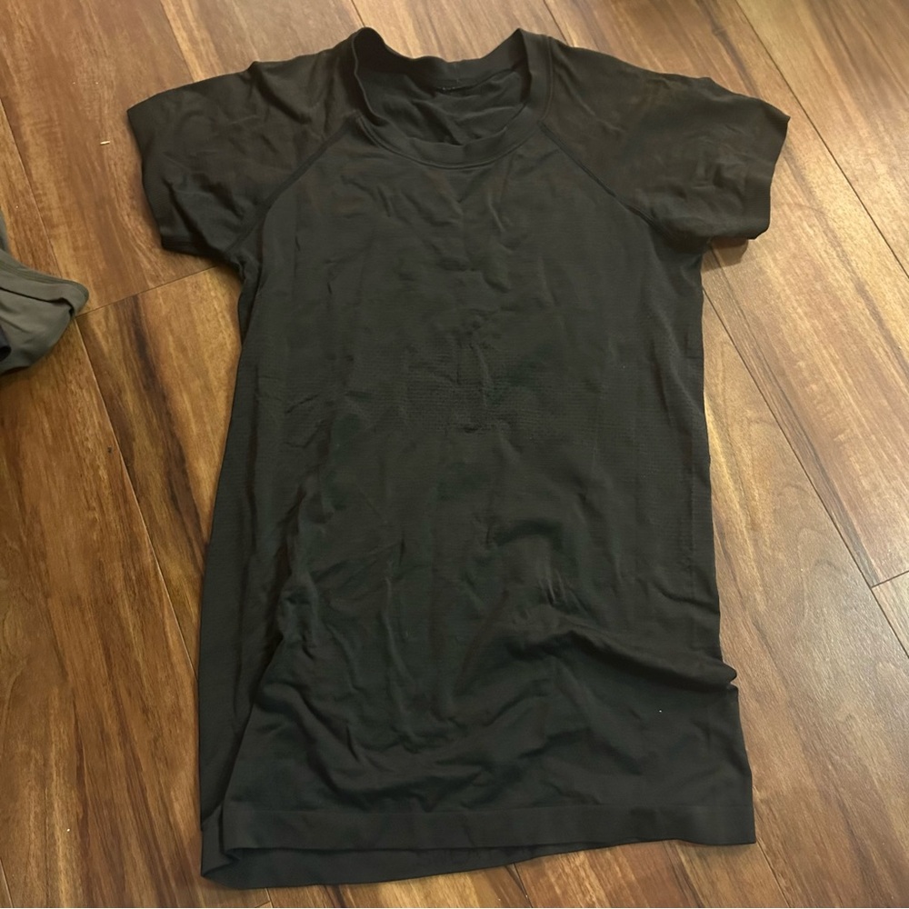 Lululemon Black Swiftly